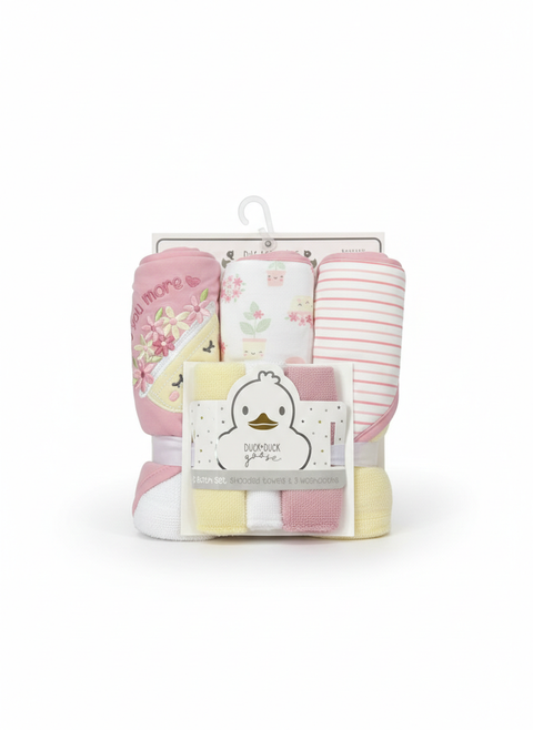 Adorable baby towel set