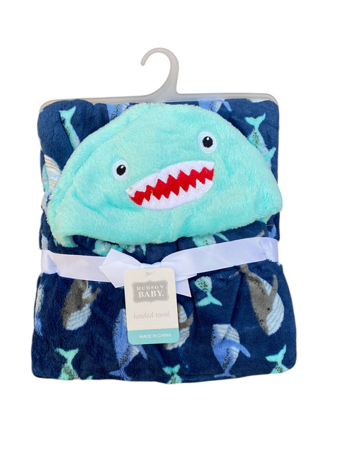 Cunning fish hooded blanket
