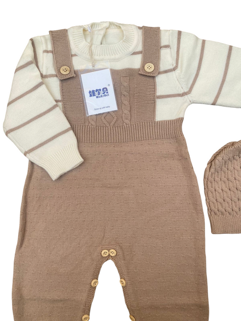 Beige woolen dungaree with cap