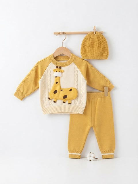 Gentle Giraffe Knit Set