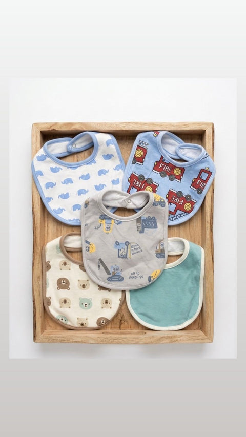 Baby's fire truck bib set