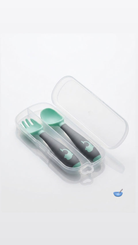 Little dolphin green cutlery set