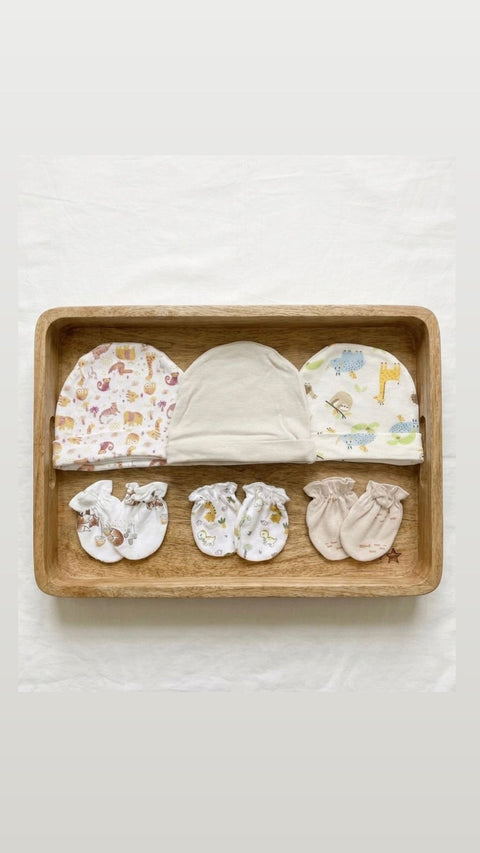 Super cute cap sets