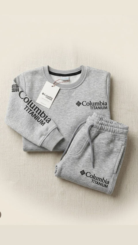 Basic grey track suit