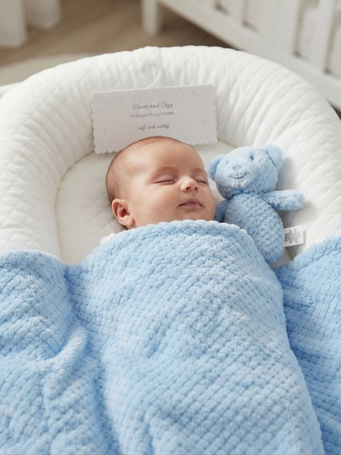 The snuggle bear blue set