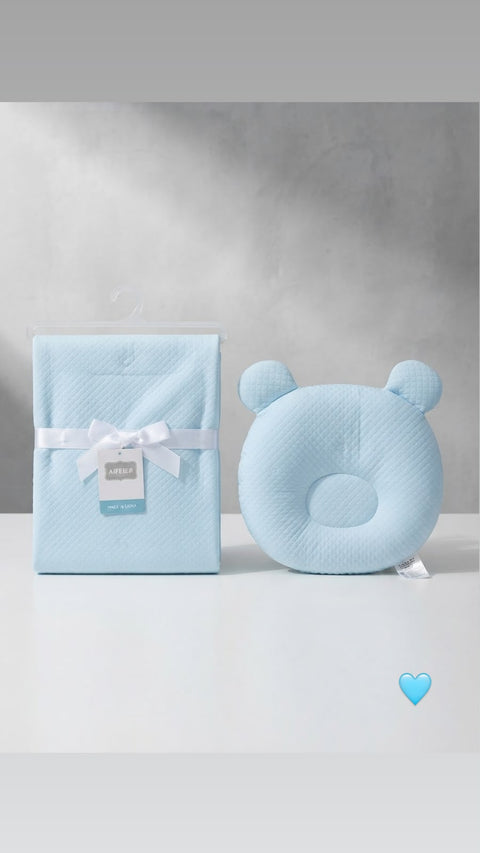 Powder blue blanket set
