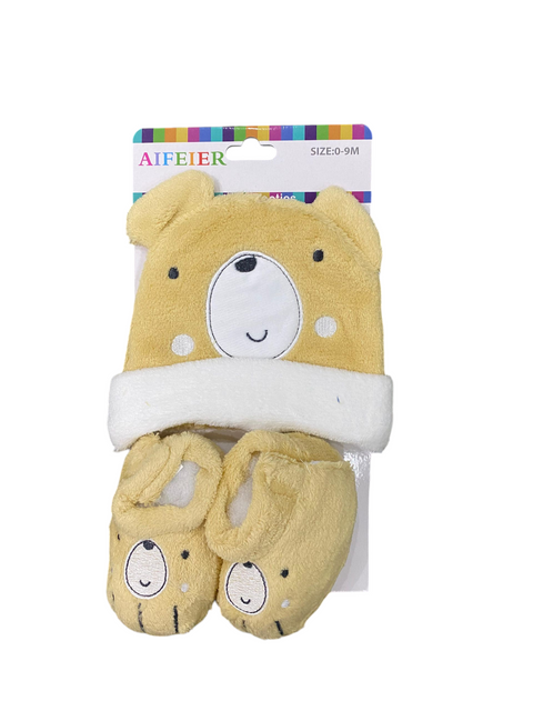 Winter cap & bootie set