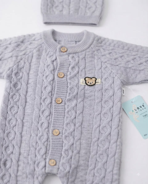 Cozy cub grey knitted set