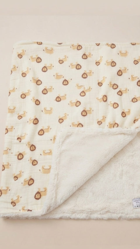 Baby's little lion heart blanket
