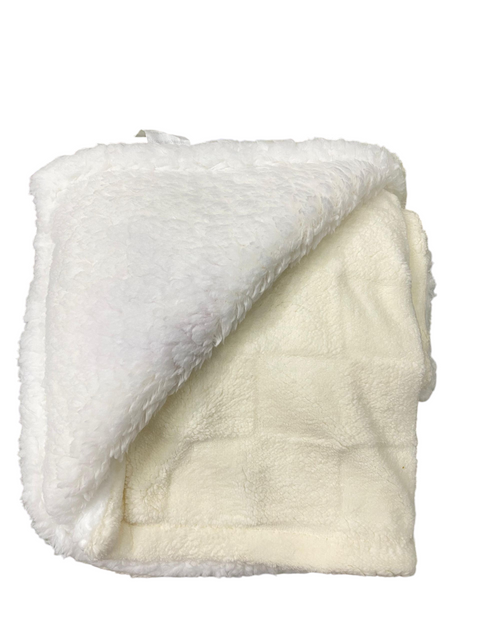 White sherpha  blanket