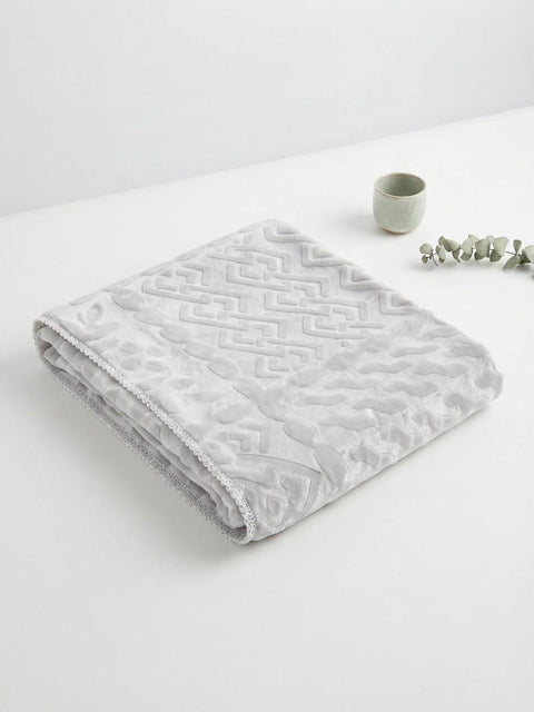 Minimalist grey blanket