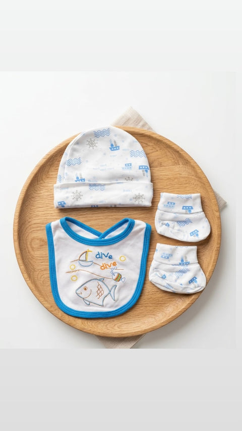 Baby fish bib set